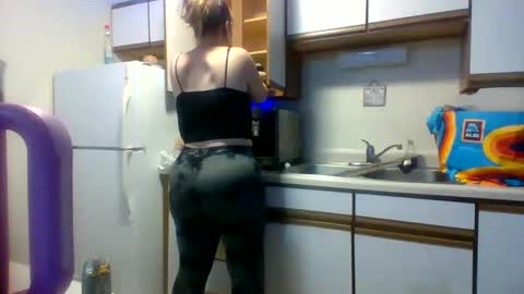 cherrybomb454 online show from September 2025 06:44:01 PM