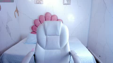 Cherry online show from February 2026 12:37:01 PM