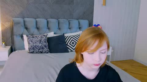 cherrycrushlove online show from March 2026 07:25:01 AM