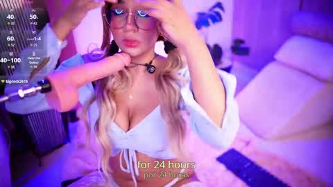 Snapshot of cherrygh_ chatting on October 2025 01:25:02 AM Cherry online show from October 2025 01:25:02 AM