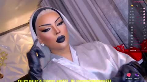 Snapshot of cherryharper chatting on April 2026 10:52:02 AM THE ALPHA GODDESSOFSEXUALDESIRE online show from April 2026 10:52:02 AM