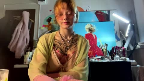 Nika online show from April 2026 06:46:02 PM