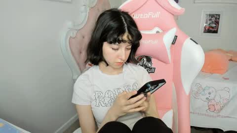 Snapshot of cherrymafer666 chatting on May 2026 04:41:01 AM cherrycute666 online show from May 2026 04:41:01 AM