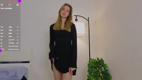 Snapshot of cherrymira chatting on March 2026 05:18:01 PM Loise online show from March 2026 05:18:01 PM