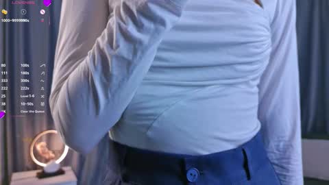 Snapshot of cherrymira chatting on March 2026 05:18:02 PM Loise online show from March 2026 05:18:02 PM