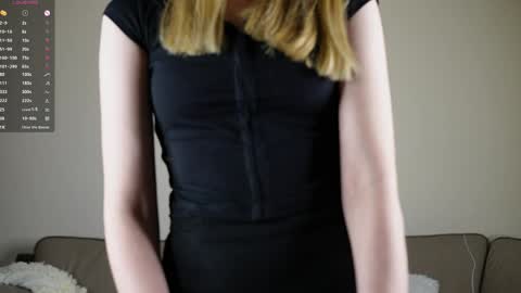 Snapshot of cherrymira chatting on April 2026 05:46:02 PM Loise online show from April 2026 05:46:02 PM