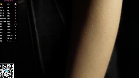 Snapshot of cherrymira chatting on May 2026 05:54:02 PM Loise online show from May 2026 05:54:02 PM