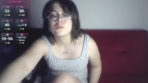 cherrypeach_ online show from October 2025 06:46:02 AM