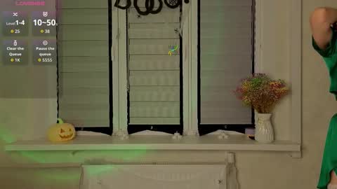 Snapshot of cherrypepperkiss chatting on October 2025 12:17:02 PM Lysia online show from October 2025 12:17:02 PM