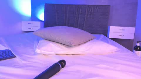 Cherry online show from February 2025 10:04:01 AM