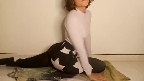 Cherry  online show from January 2025 01:58:01 AM