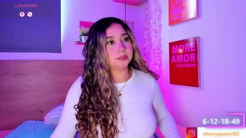 Snapshot of cherryyquen chatting on May 2026 08:38:02 PM Cherry Queen online show from May 2026 08:38:02 PM