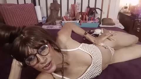 Snapshot of cheryl6fox chatting on November 2025 07:23:02 AM Cheryl6Fox online show from November 2025 07:23:02 AM