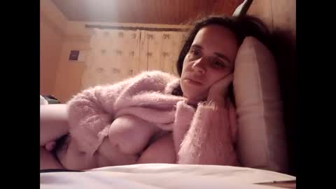 Snapshot of cherymoon89 chatting on March 2025 10:53:01 PM CherryMoon online show from March 2025 10:53:01 PM