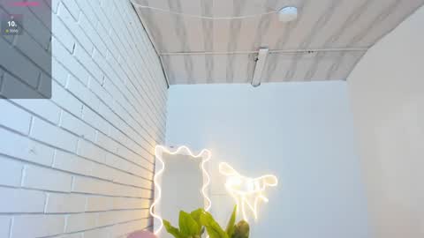 Chiara  online show from February 2025 01:37:01 AM