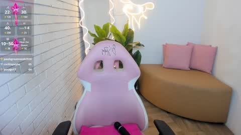 Chiara  online show from February 2025 06:12:01 AM