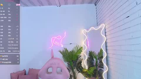 Chiara  online show from March 2025 07:10:01 AM