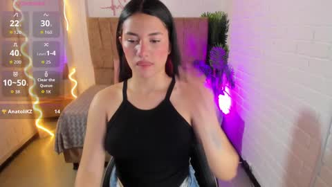 Chiara  online show from September 2025 07:16:01 PM