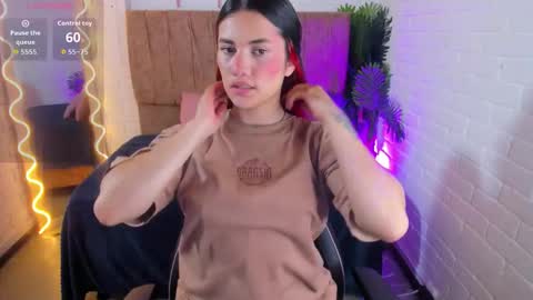 Chiara  online show from October 2025 07:33:01 PM