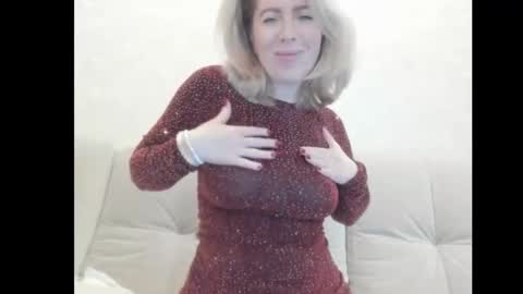 Snapshot of chicafortuna chatting on November 2025 02:11:02 AM NBFG online show from November 2025 02:11:02 AM