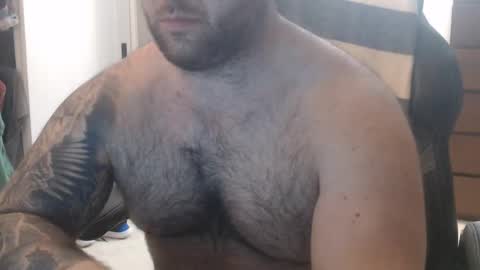 Snapshot of chicagoguy86 chatting on April 2026 04:13:02 AM Chicagoguy86 aka Benny Cooper online show from April 2026 04:13:02 AM