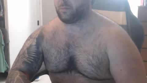 Snapshot of chicagoguy86 chatting on April 2026 05:49:02 AM Chicagoguy86 aka Benny Cooper online show from April 2026 05:49:02 AM