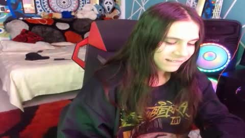 chico_explosivo online show from October 2025 12:33:02 AM