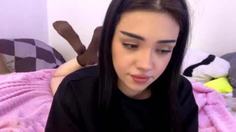 Snapshot of chiekodavanzo chatting on April 2026 01:22:02 PM Becky online show from April 2026 01:22:02 PM