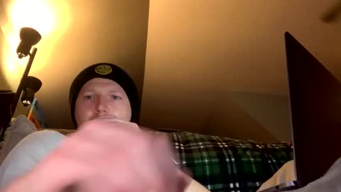 Snapshot of chillgi97 chatting on December 2024 11:21:01 PM chillgi97 online show from December 2024 11:21:01 PM