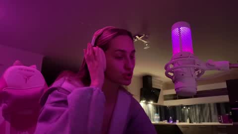 Snapshot of chillgoddess chatting on January 2025 08:37:02 PM Goddess Vika - owner of all ur money online show from January 2025 08:37:02 PM