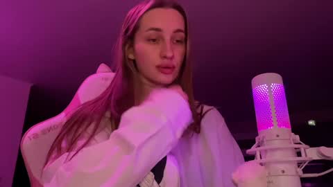 Snapshot of chillgoddess chatting on January 2025 07:09:02 PM Goddess Vika - owner of all ur money online show from January 2025 07:09:02 PM