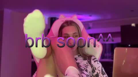 Snapshot of chillgoddess chatting on March 2025 04:00:02 PM Goddess Vika - owner of all ur money online show from March 2025 04:00:02 PM