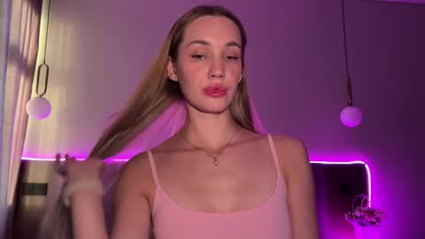 Snapshot of chillgoddess chatting on October 2025 01:56:02 PM Goddess Vika - owner of all ur money online show from October 2025 01:56:02 PM