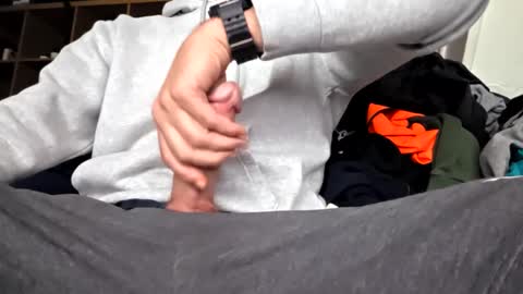 Snapshot of chillnflix chatting on October 2025 11:57:01 PM chillnflix online show from October 2025 11:57:01 PM