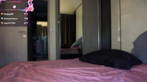 Snapshot of chillstella chatting on April 2026 02:17:01 AM Call me Stelz online show from April 2026 02:17:01 AM