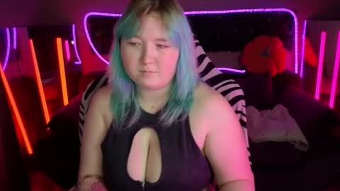 Snapshot of chimberwol chatting on November 2025 02:32:02 AM Chim-Chim online show from November 2025 02:32:02 AM