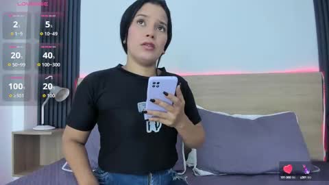 Snapshot of chiqui_milk1 chatting on September 2025 12:32:02 PM Chiqui online show from September 2025 12:32:02 PM