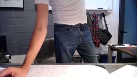 Chitown Aries online show from November 2025 10:04:02 PM