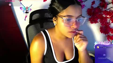 Snapshot of chleo_rosse chatting on June 2026 01:30:02 AM chleo_rosse online show from June 2026 01:30:02 AM
