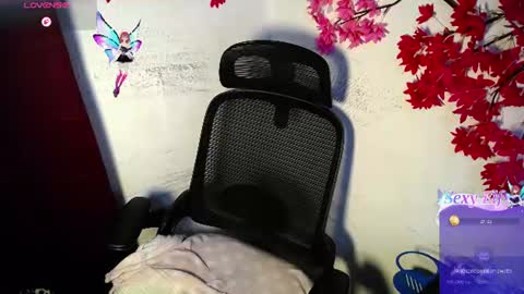 Snapshot of chleo_rosse chatting on July 2026 06:57:02 PM chleo_rosse online show from July 2026 06:57:02 PM