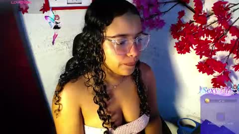 Snapshot of chleo_rosse chatting on August 2026 03:43:02 PM chleo_rosse online show from August 2026 03:43:02 PM