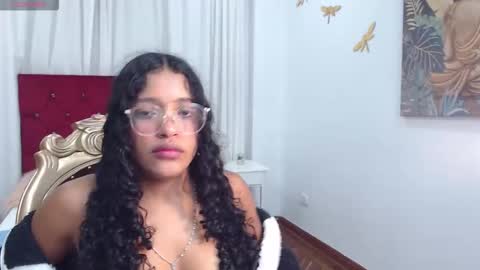 chleo_wild online show from November 2025 03:02:01 PM