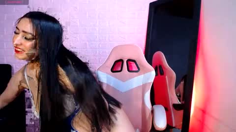 Snapshot of chloe1126_ chatting on April 2026 01:48:02 PM chloe1126_ online show from April 2026 01:48:02 PM