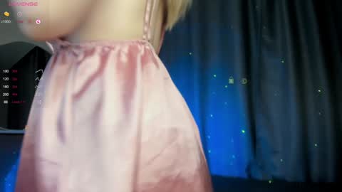 Snapshot of chloe__kiss chatting on December 2024 03:38:02 AM Chloe online show from December 2024 03:38:02 AM