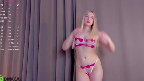 Snapshot of chloe_alba chatting on February 2026 03:57:01 AM Chloe online show from February 2026 03:57:01 AM