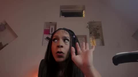 Snapshot of chloe_cooperr chatting on October 2025 03:21:02 AM chloe_cooperr online show from October 2025 03:21:02 AM