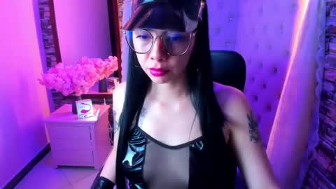 Snapshot of chloe_crysstal chatting on July 2026 11:45:02 AM Chloe online show from July 2026 11:45:02 AM