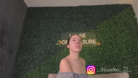 Chloe online show from September 2025 11:55:02 AM