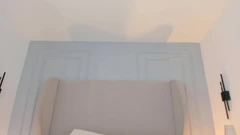 Chloe online show from April 2026 06:10:01 PM