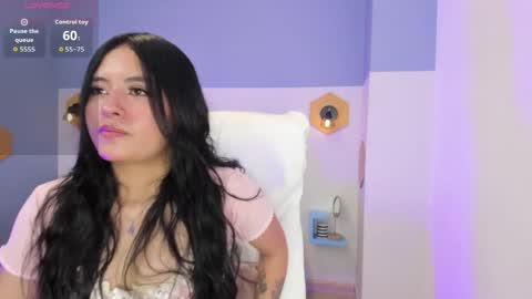 Snapshot of chloe_fischer chatting on April 2026 03:28:01 PM Chloe online show from April 2026 03:28:01 PM